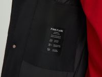 Утепленное полупальто с накладными карманами и капюшоном