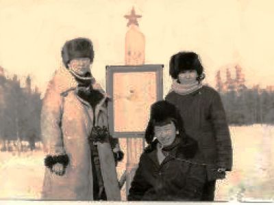 Братская могила председателя ВЧК Нестерова и 2 красных борцов