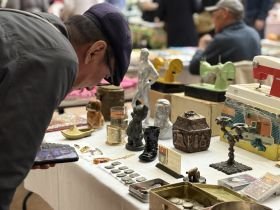 В Якутске открылась ярмарка любителей старины «Ленские клады»