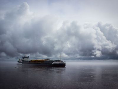 В Якутске торжественно встретили первый теплоход навигации-2019 (ФОТО)