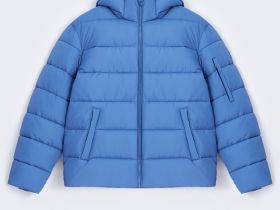 Утепленная стеганая куртка со съемным капюшоном