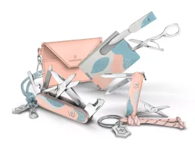 Швейцарская карта Victorinox Swiss Card Classic Paris Style в подарочной коробке розовая