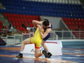 Пять бронзовых медалей завоевали якутские борцы на турнире Романа Дмитриева