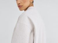 Бомбер, Бежевый