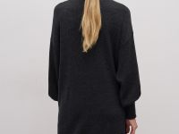 Вязаное платье с добавлением шерсти