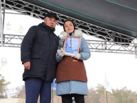 15 хозяйств и предприятий участвуют в ярмарке «Рыба Якутии — 2025»