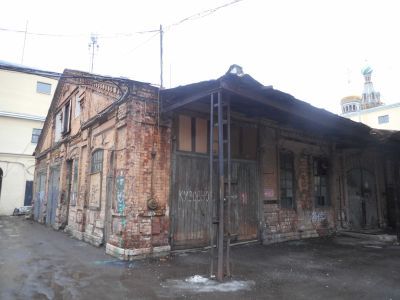 Экипажные сараи (четыре)