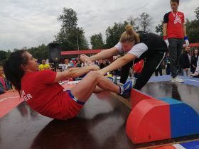 Кубок Москвы по мас-рестлингу поддержали кыргызские спортсмены