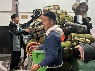 Более 1,5 тонн гуманитарного груза прибыло в Улан-Удэ для мобилизованных якутян