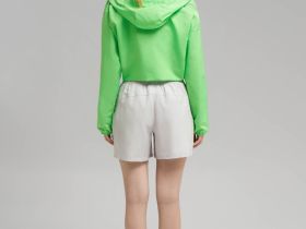 Спортивные шорты