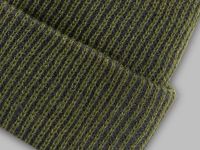 Вязаная шапка