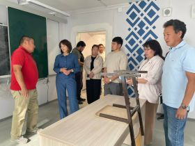 Депутаты Якутской городской Думы проконтролировали ход капитального ремонта Саха-корейской школы