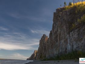 "Золотые Скалы реки Синяя". Синские, Ленские Столбы