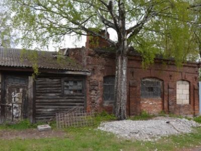 Кузница и навес для повозок