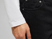 Джинсы tapered fit