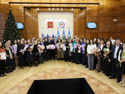 В День российской печати журналистам Якутии вручили государственные награды