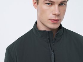 Утеплённый бомбер с воротником-стойкой, Зеленый