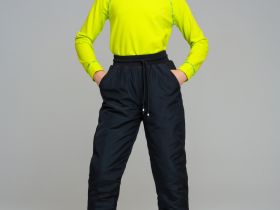 Брюки текстильные с полиуретановым покрытием для девочек