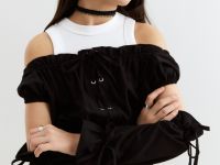 Чёрная блузка со съёмными рукавами Глория Джинс