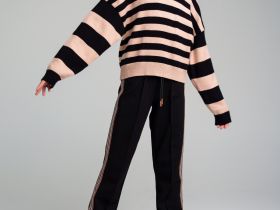 Джемпер трикотажный для девочек