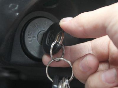 В Усть-Алданском улусе 17-летний парень угнал Nissan X-Trail деда