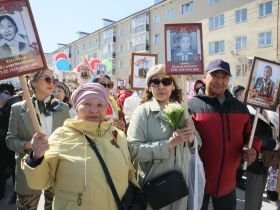 Фото. В Якутске акция «Бессмертный полк» собрала более 50 тысяч человек