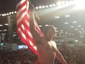 Сенсационная смена мирового лидера в мас-рестлинге