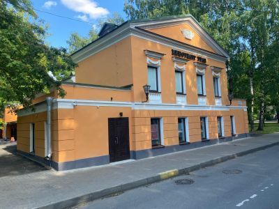 Кинотеатр «Уран» г. Санкт-Петербурга