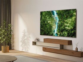 Телевизор Samsung 65" Crystal UHD U8000 4K, Процессор Crystal, Smart ТВ (2025) UE65U8000FUXRU черный