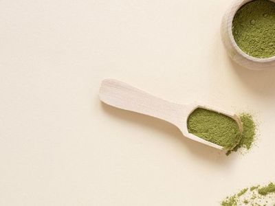 Белок из спирулины и хлореллы влияет на укрепление мышц аналогично животному