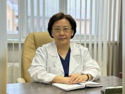 Главный врач психоневрологического диспансера Якутии награждена медалью Луки Крымского