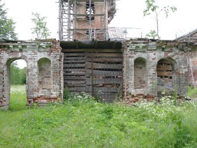 Ворота церковной ограды