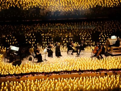 Билеты на Lumos Concerts. Сияние Рождества. Концерт при 1000 свечей (Академия искусств) / Концерт | Афиша | ИнфоТаймс