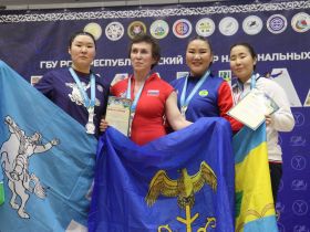 Очередной победой Мегино-Кангаласского улуса завершился чемпионат Якутии по мас-рестлингу