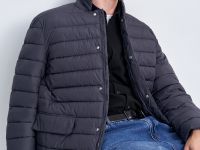 Утепленная куртка прямого силуэта