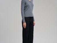 Легкий кардиган приталенного кроя с шерстью