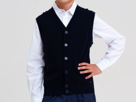 Жилет трикотажный для мальчиков