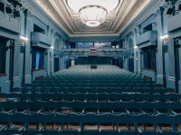 Театр на Бронной