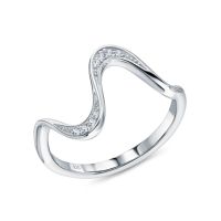 Серебряное кольцо с бриллиантами выращенными