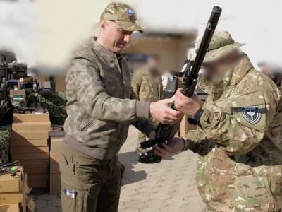 Вооружение, обмундирование и транспорт переданы в зону СВО по поручению Юрия Трутнева