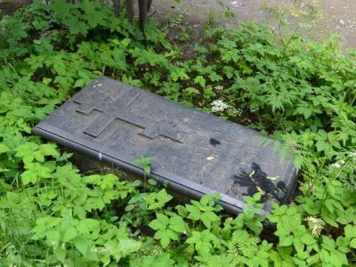 Могила Шеллера-Михайлова А.К. (1838-1900), писателя