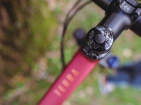 Женский велосипед Alpine Bike Terra 8W, год 2026, цвет Красный, ростовка 16