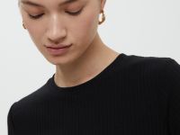 Футболка приталенного силуэта