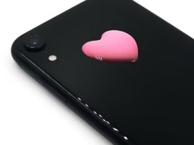 Стикер объемный "Розовое сердце"