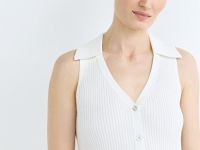 Трикотажный жилет в рубчик с воротником, Белый