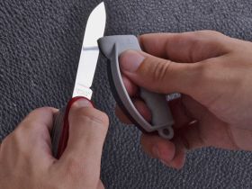Точилка для ножей Victorinox Sharpy карманная, серый