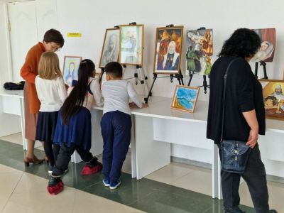 В Якутске прошла выставка детских рисунков о жизни верующих в советскую эпоху