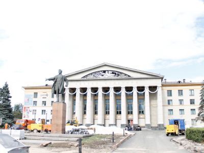 Дворец культуры на площади им. Кирова