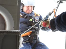 Спасатели Якутии отработали спуски с вертолета в рамках подготовки к паводкам