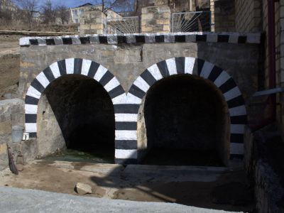 Источники "Хъяцила къуллуж" (два взаимосвязаны)